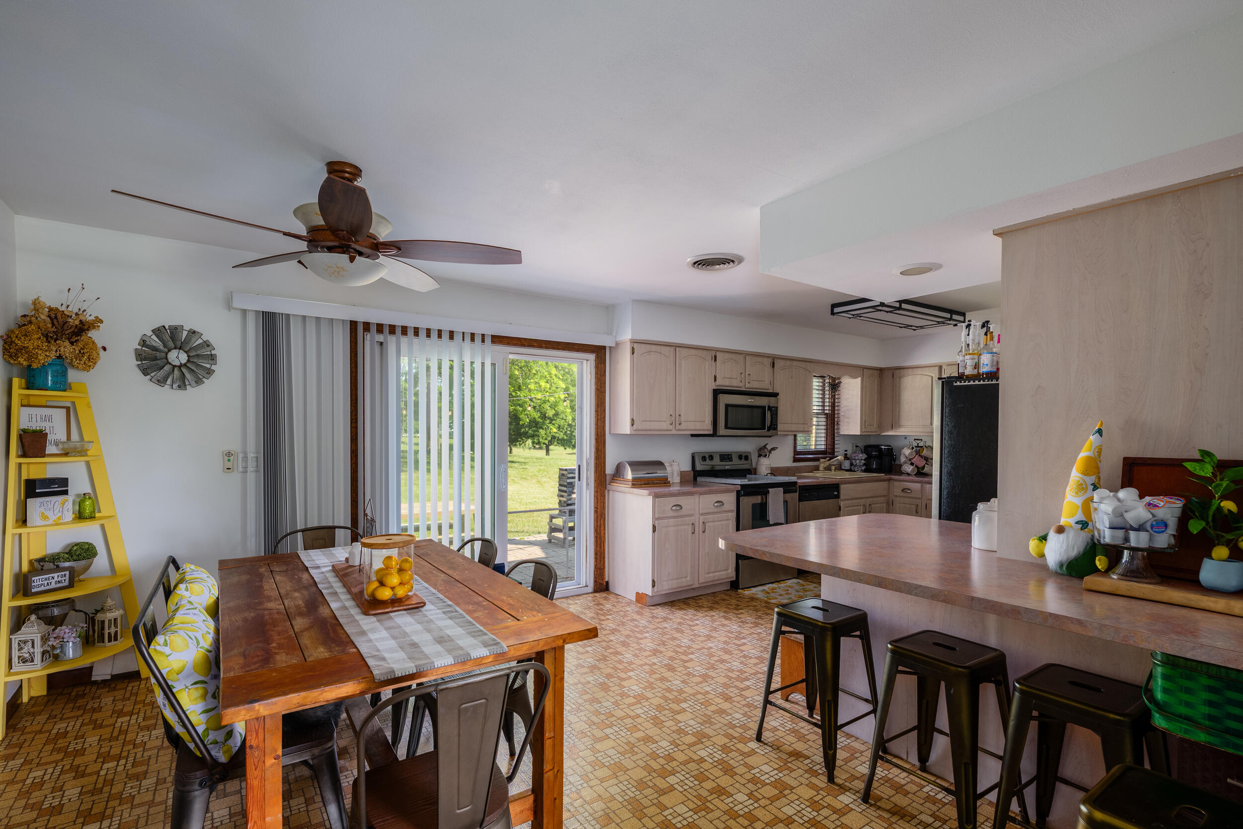 Bristol, Wisconsin 53104, United States, 4 Bedrooms Bedrooms, ,3 BathroomsBathrooms,Residential,Active,183821