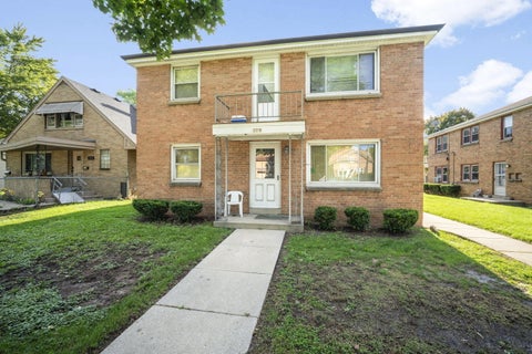 Photo of 3378 S Howell Ave, Milwaukee, WI 53207 (MLS # 1984987)