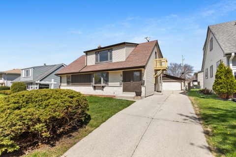 Photo of 10536 W Lancaster Ave, Milwaukee, WI 53225 (MLS # 1959812)
