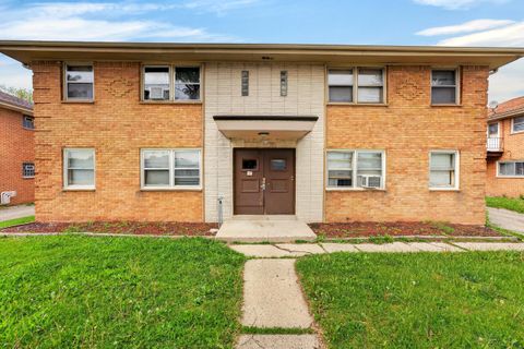Photo of 5412 W Mill Rd, Milwaukee, WI 53218 (MLS # 1963675)