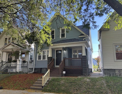 Photo of 3018 N Dr Lester Carter Dr, Milwaukee, WI 53206 (MLS # 1984247)