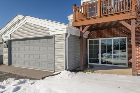 Photo of N16W26577 Wild Oats Dr, Pewaukee, WI 53072 (MLS # 1949557)