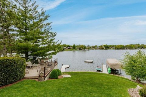 Photo of N50W35310 Wisconsin Ave, Oconomowoc, WI 53066 (MLS # 1970474)