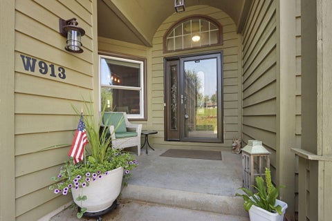 Photo of W913 Washington Ave, Bloomfield, WI 53105 (MLS # 1975968)