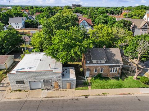 Photo of 3103 N 28th St, Milwaukee, WI 53216 (MLS # 1973483)