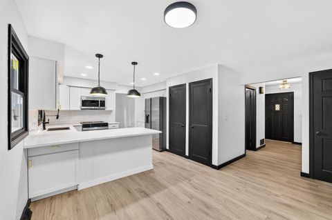 Photo of 20335 Yorktown Ct, Brookfield, WI 53045 (MLS # 1954552)