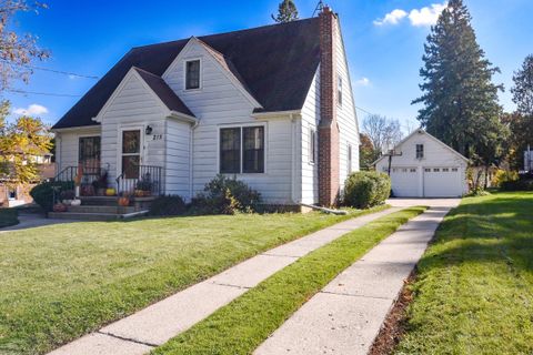Photo of 215 North Ave, Kewaskum, WI 53040 (MLS # 1940702) Photo of 215 North Ave, Kewaskum, WI 53040 (MLS # 1940702)