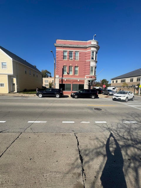 Photo of 2100 W Wells St, Milwaukee, WI 53233 (MLS # 1986052)