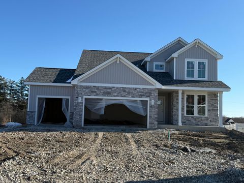 Photo of 9676 S Bergamont Dr, Franklin, WI 53132 (MLS # 1945221)