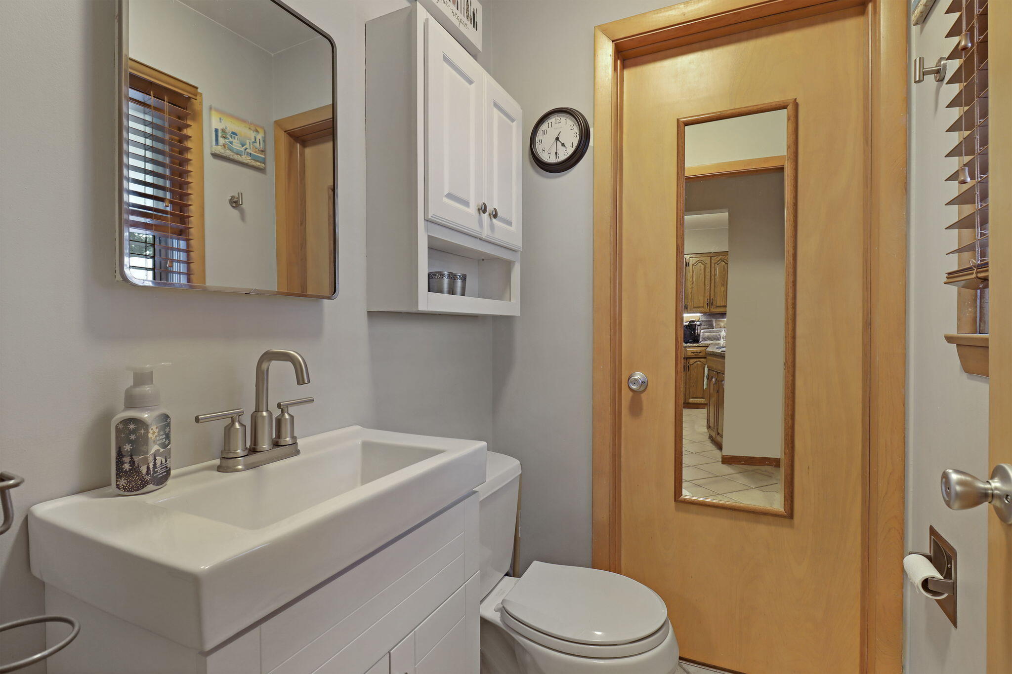 Kenosha, Wisconsin 53143, United States, 3 Bedrooms Bedrooms, ,3 BathroomsBathrooms,Residential,Pending,254403