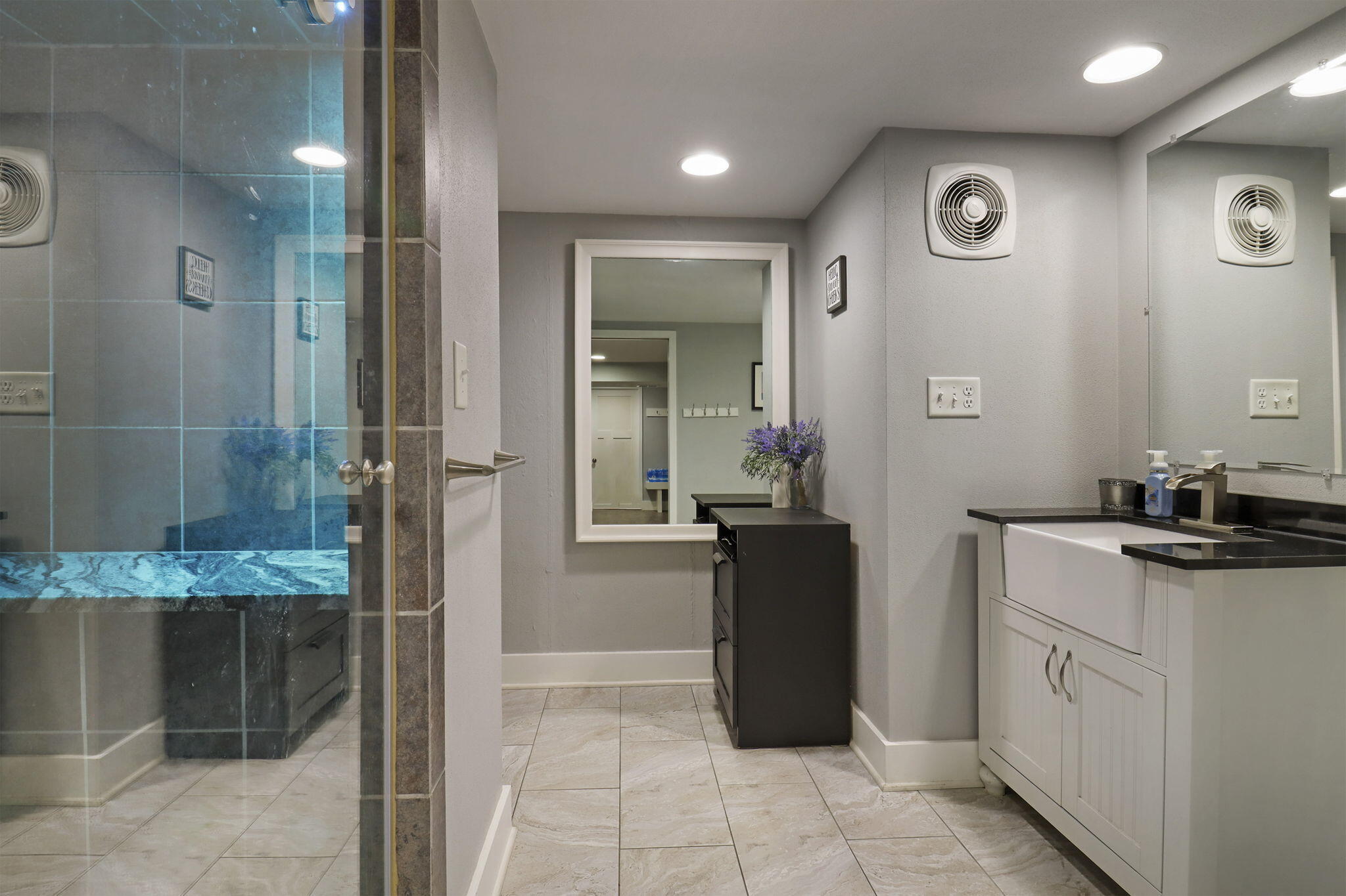 Kenosha, Wisconsin 53143, United States, 3 Bedrooms Bedrooms, ,3 BathroomsBathrooms,Residential,Pending,254403