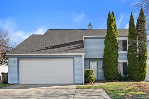 Photo of 8150 S Waring Dr, Oak Creek, WI 53154 (MLS # 1942951)