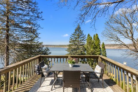 Photo of S107W34878 S Shore Dr, Eagle, WI 53149 (MLS # 1959259)