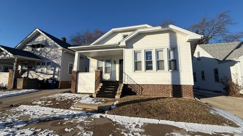 Photo of 2606 Olive St, Racine, WI 53403 (MLS # 1949907)