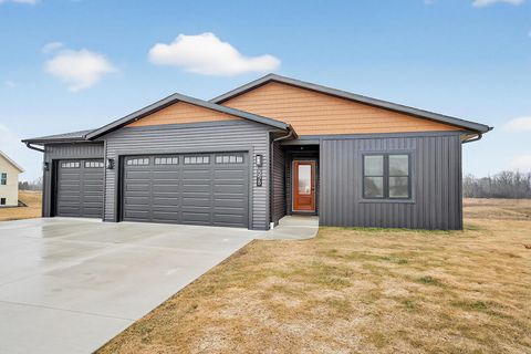 Photo of 555 Lake Breeze Ln, Random Lake, WI 53075 (MLS # 1952921)