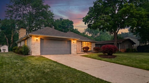 Photo of 3303 S 123rd St, West Allis, WI 53227 (MLS # 1986682)