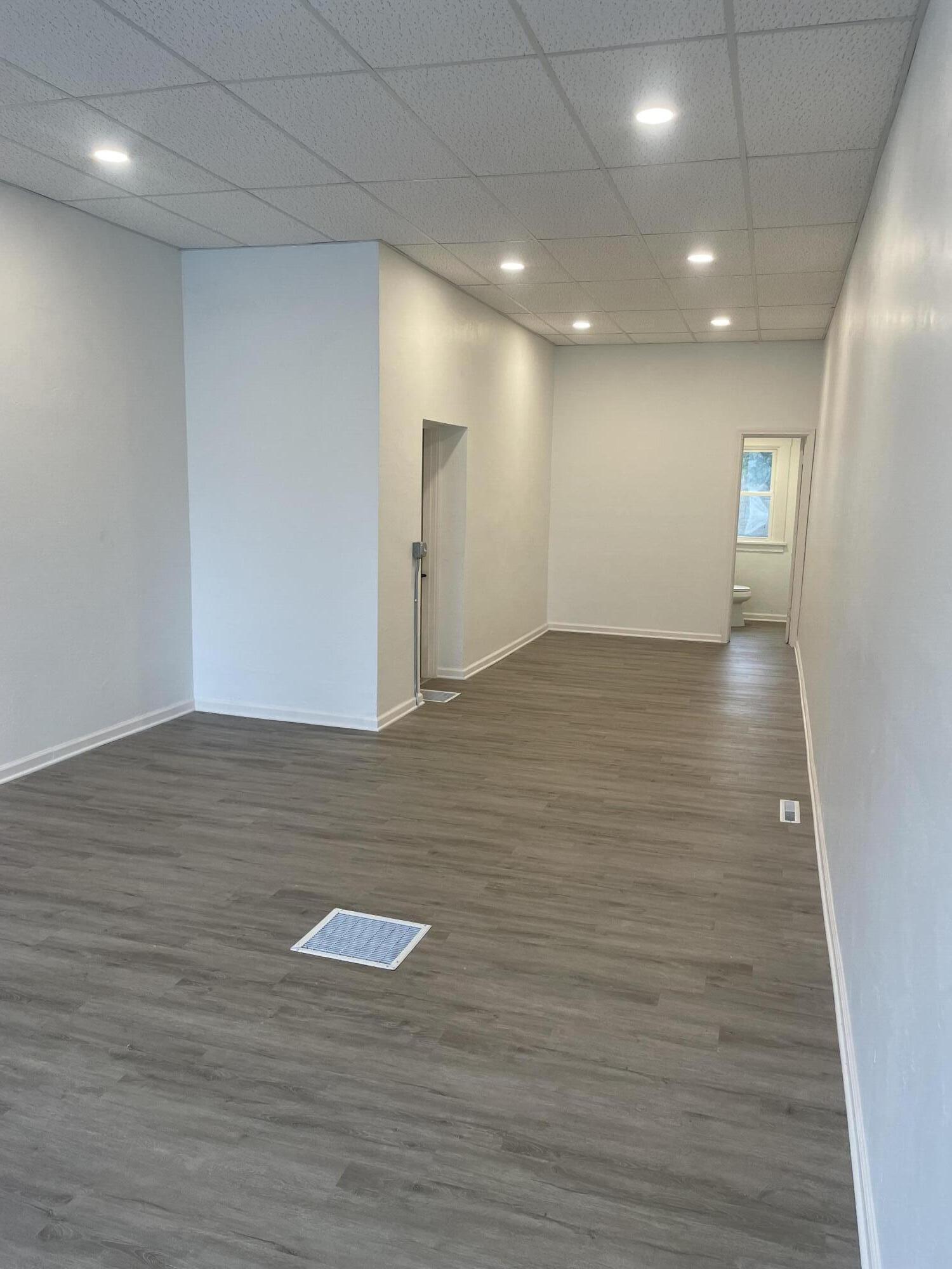 Manitowoc, Wisconsin 54220, United States, ,Commercial,Active,144549