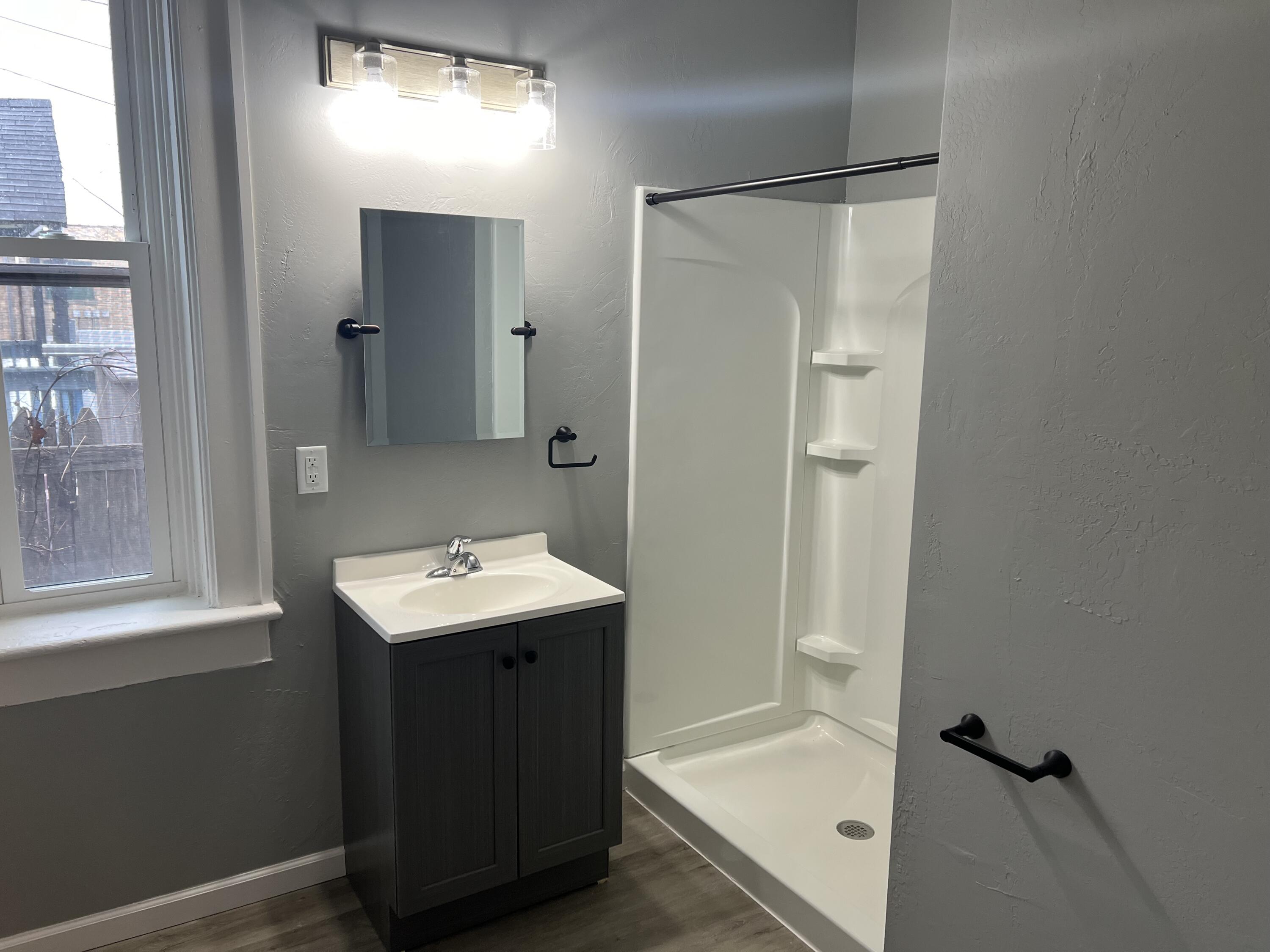 Manitowoc, Wisconsin 54220, United States, ,Commercial,Active,144549