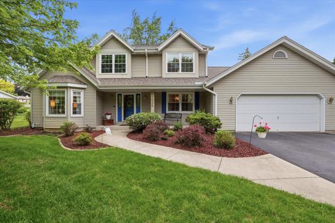 Photo of 11436 W Shields Dr, Franklin, WI 53132 (MLS # 1963581)