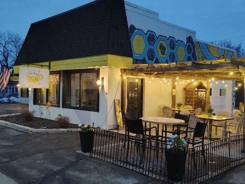 Photo of 403 S Main St, West Bend, WI 53095 (MLS # 1954715)