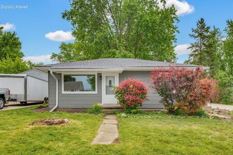 Photo of 1211 Randolph St, Watertown, WI 53094 (MLS # 1967193)