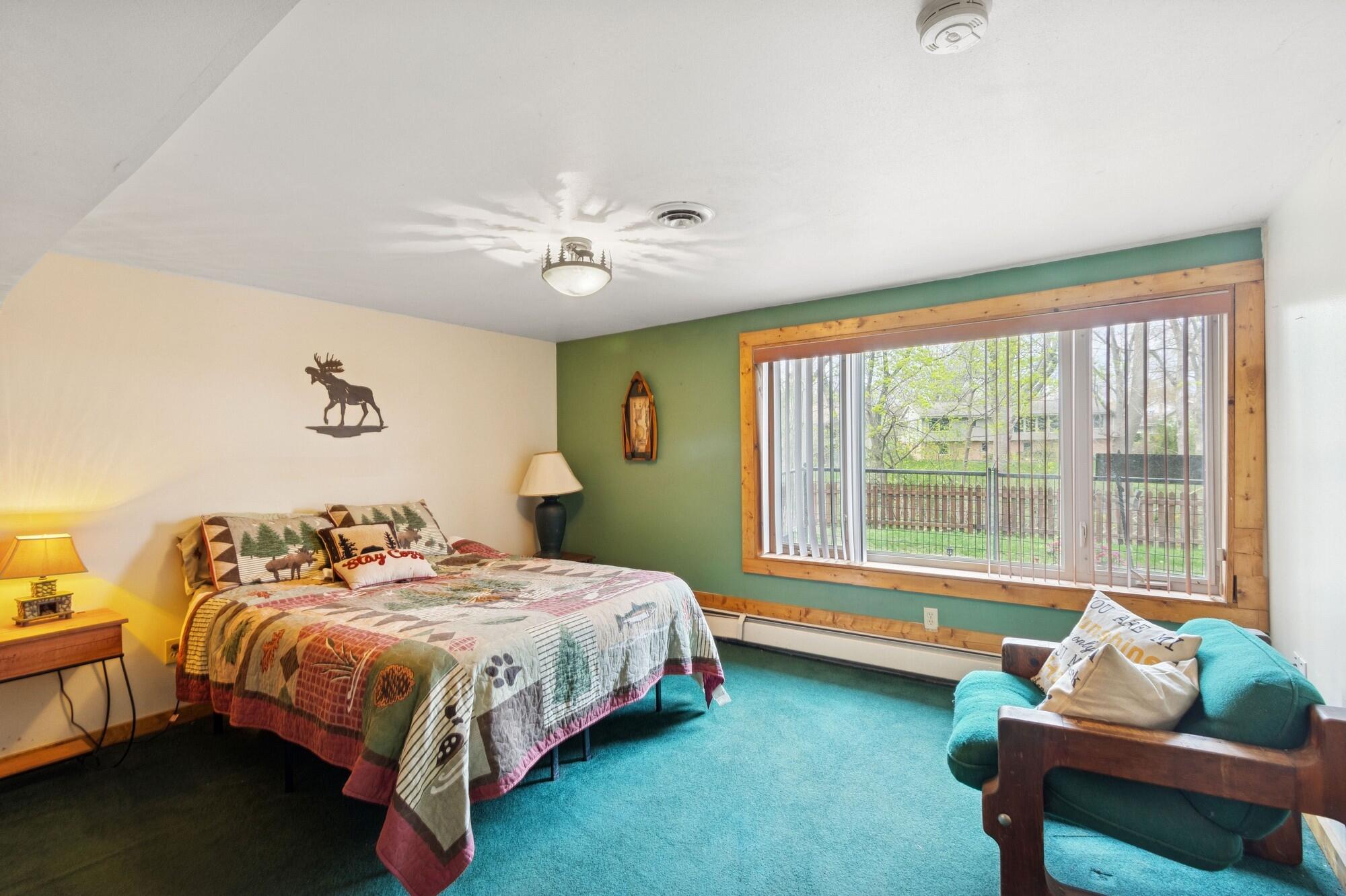 Racine, Wisconsin 53405, United States, 5 Bedrooms Bedrooms, ,3 BathroomsBathrooms,Residential,Pending,127184