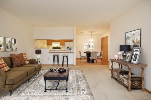 Photo of 6994 S Rolling Meadows Ct, Oak Creek, WI 53154 (MLS # 1905847)