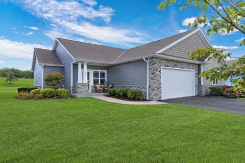 Photo of 6595 105th St, Pleasant Prairie, WI 53158 (MLS # 1978130)