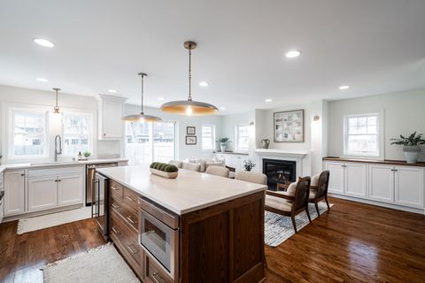 Photo of 6053 N Shoreland Ave, Whitefish Bay, WI 53217 (MLS # 1951578)