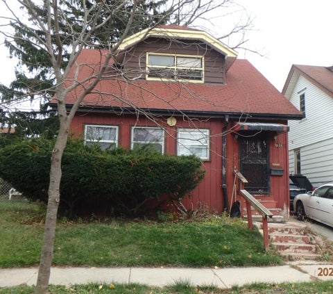 Photo of 3624 N 24th Pl, Milwaukee, WI 53206 (MLS # 1966549)
