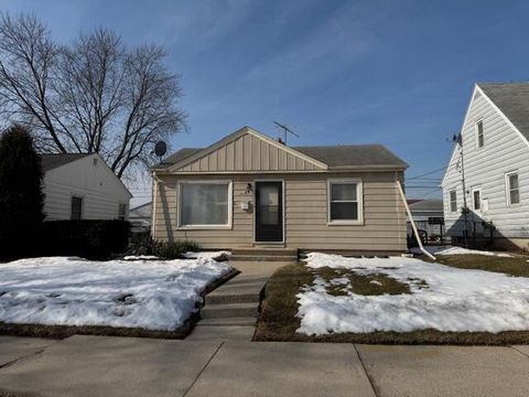 Photo of 5019 N 51st Blvd, Milwaukee, WI 53218 (MLS # 1950496)