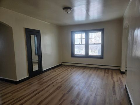 Photo of 915 N 24th St, Milwaukee, WI 53233 (MLS # 1950238)