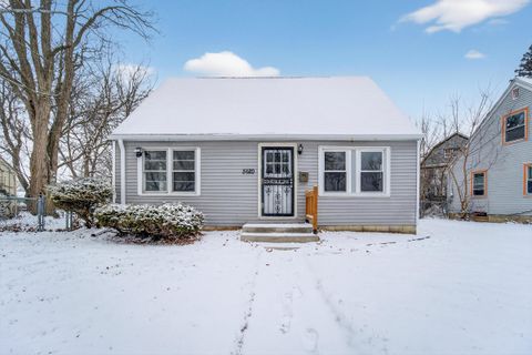 Photo of 5620 W Thurston Ave, Milwaukee, WI 53218 (MLS # 1947647)