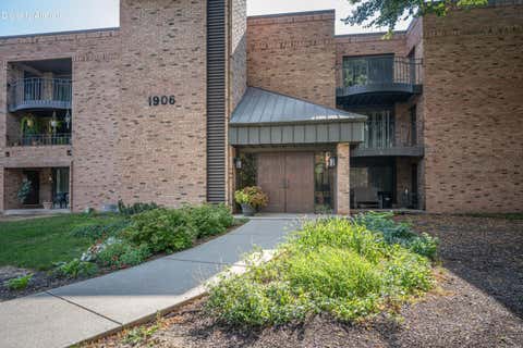 Photo of 1906 E Shorewood Blvd, Shorewood, WI 53211 (MLS # 1976452)