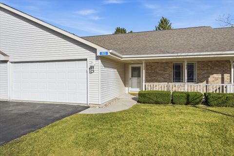 Photo of 1903 Havenwood Ct, Sheboygan, WI 53081 (MLS # 1953290)