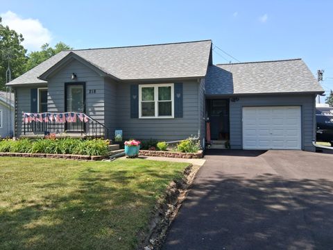 Photo of 218 North Ave, Kewaskum, WI 53040 (MLS # 1970900)