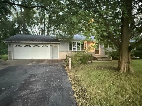 Photo of 370 Allen Rd, Brookfield, WI 53186 (MLS # 1979332)