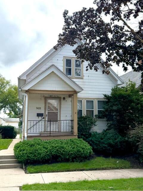 Photo of 3421 W Arthur Ave, Milwaukee, WI 53215 (MLS # 1981881)