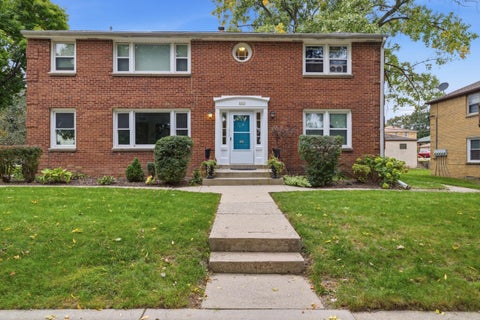 Photo of 3171 S 48th St, Milwaukee, WI 53219 (MLS # 1982921)