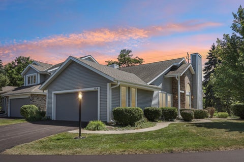 Photo of 101 E Sutton Pl, Waukesha, WI 53188 (MLS # 1982341)