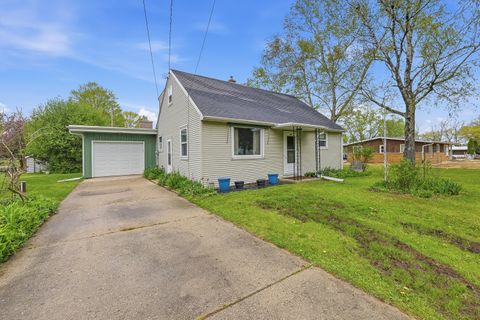 Photo of 608 N 40th St, Sheboygan, WI 53081 (MLS # 1963561)