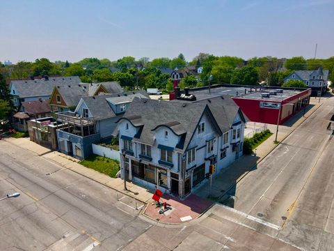 Photo of 2671 N Holton St, Milwaukee, WI 53212 (MLS # 1922696) Photo of 2671 N Holton St, Milwaukee, WI 53212 (MLS # 1922696)