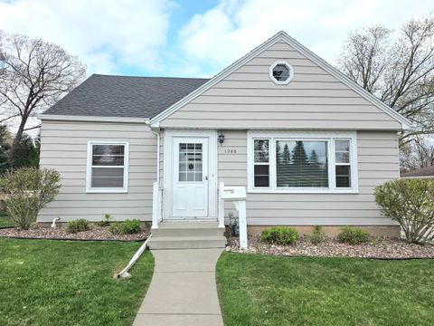Photo of 1288 Marian Ln, Green Bay, WI 54304 (MLS # 1961535)