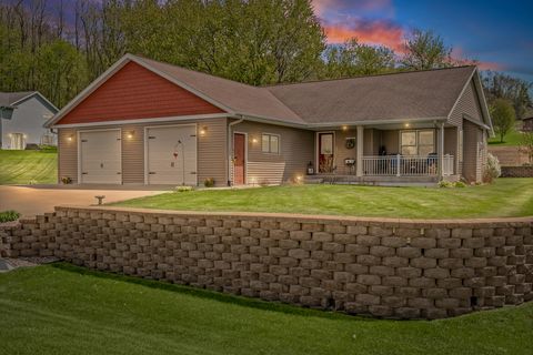 Photo of W3847 Harvey Ln, Farmington, WI 54644 (MLS # 1960935)