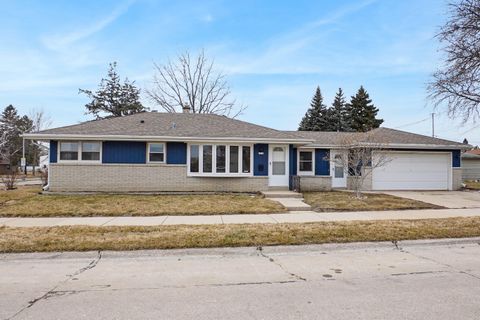 Photo of 5875 S Quality Ave, Cudahy, WI 53110 (MLS # 1952624)