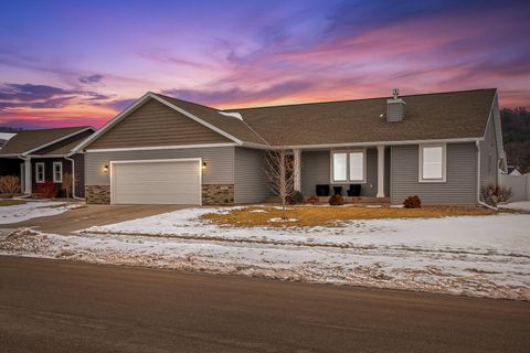 Photo of 3141 Christenson Ln, Onalaska, WI 54650 (MLS # 1949667)