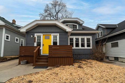 Photo of 1829 N 55th St, Milwaukee, WI 53208 (MLS # 1952392)
