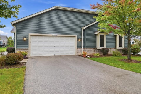 Photo of W206N16187 Stonebrook Dr, Jackson, WI 53037 (MLS # 1983075)