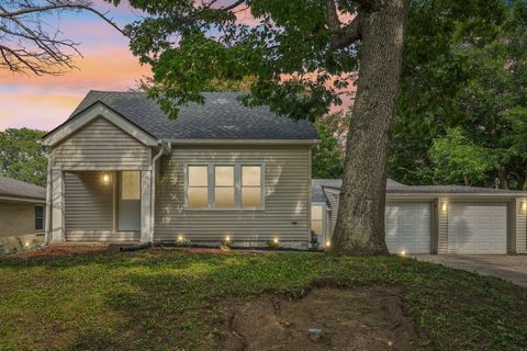 Photo of 536 N 116th St, Wauwatosa, WI 53226 (MLS # 1948666)