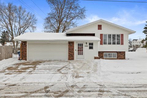 Photo of 206 Forest St, Theresa, WI 53091 (MLS # 1944940)